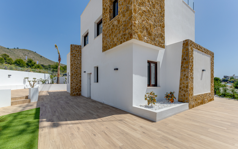 S. Hills - Benidorm
